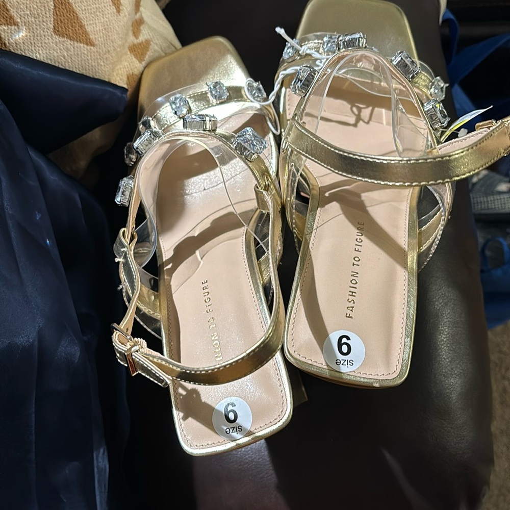 Fashion to figure outs gold diamond high herl (4inch heel) and (2inch front heel